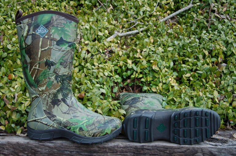 MuckBoots Men's Pursuit Snake Proof Hunting Boot Review Snake Boot Guide